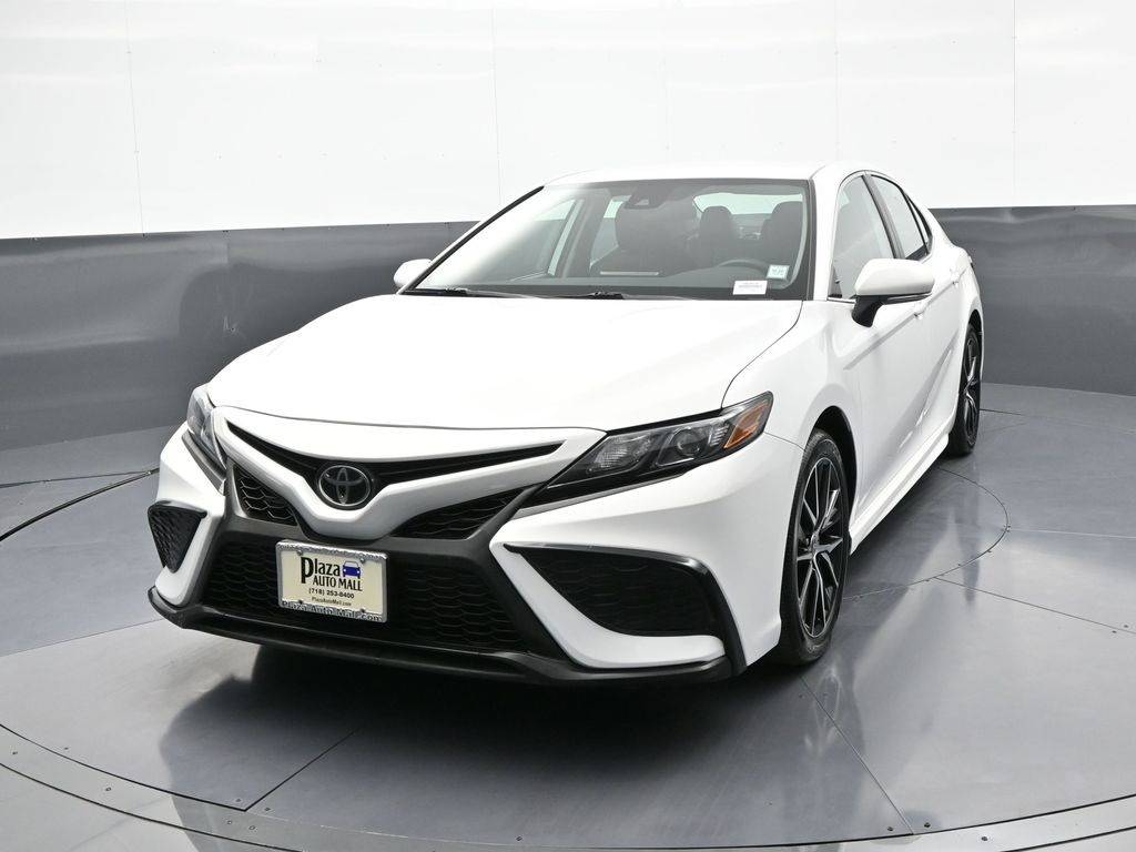 2022 Toyota Camry SE — Sedan — 42,213 mi — Brooklyn, NY