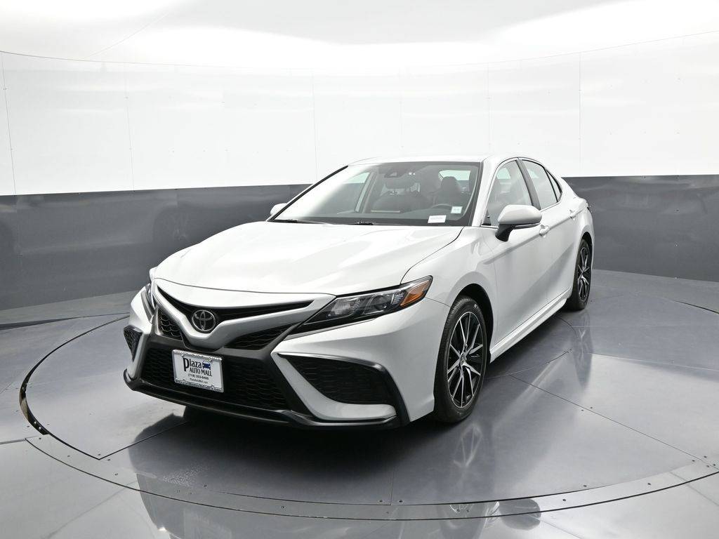 2024 Toyota Camry SE — Sedan — 3,654 mi — Brooklyn, NY
