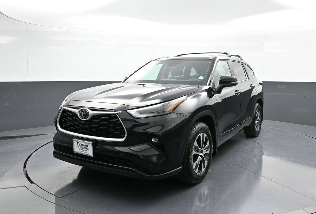 2024 Toyota Highlander XLE — SUV — 7,406 mi — Brooklyn, NY