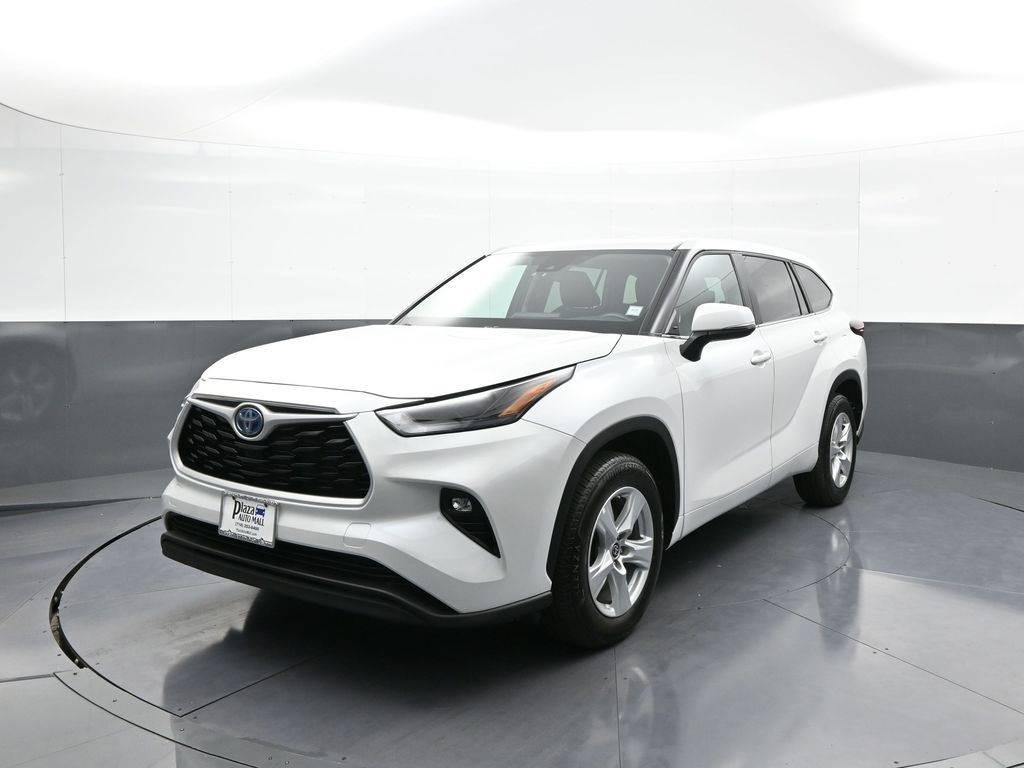 2024 Toyota Highlander Hybrid LE — SUV — 7,825 mi — Brooklyn, NY