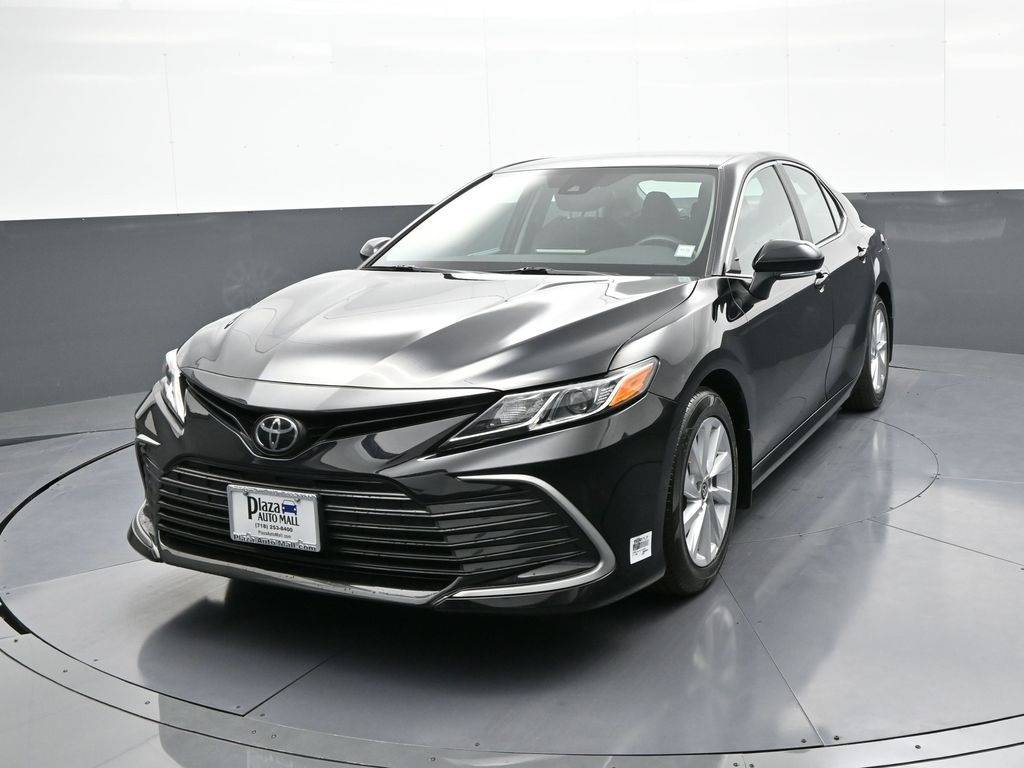 2022 Toyota Camry LE — Sedan — 16,923 mi — Brooklyn, NY