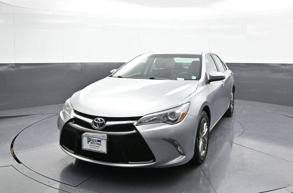 2015 Toyota Camry SE — Sedan — 86,091 mi — Brooklyn, NY