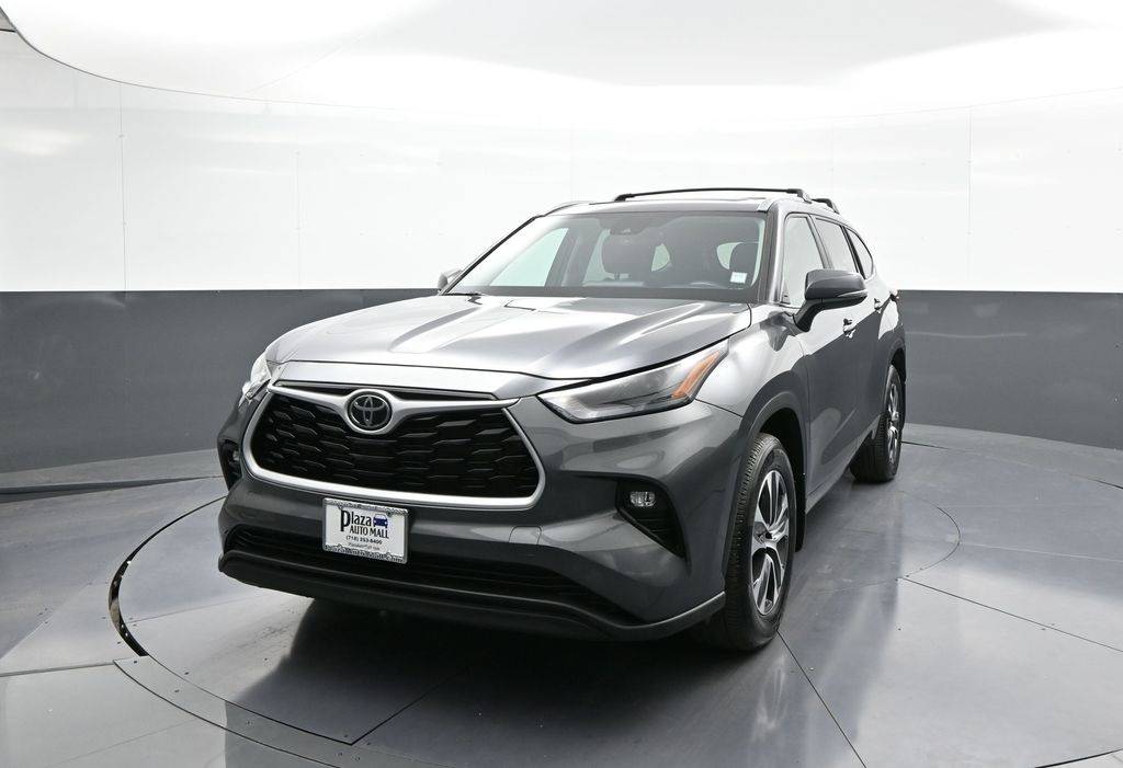 2023 Toyota Highlander XLE — SUV — 14,435 mi — Brooklyn, NY