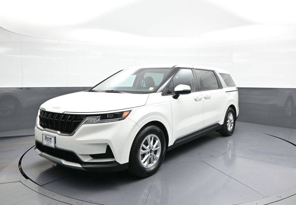 2024 Kia Carnival LXS — Minivan — 20,514 mi — Brooklyn, NY