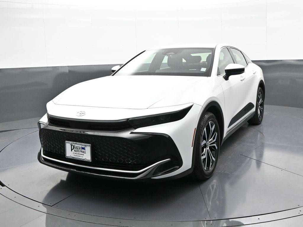 2023 Toyota Crown XLE — Sedan — 8,996 mi — Brooklyn, NY