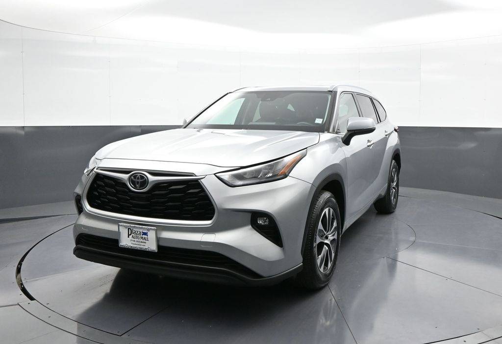 2020 Toyota Highlander XLE — SUV — 64,448 mi — Brooklyn, NY