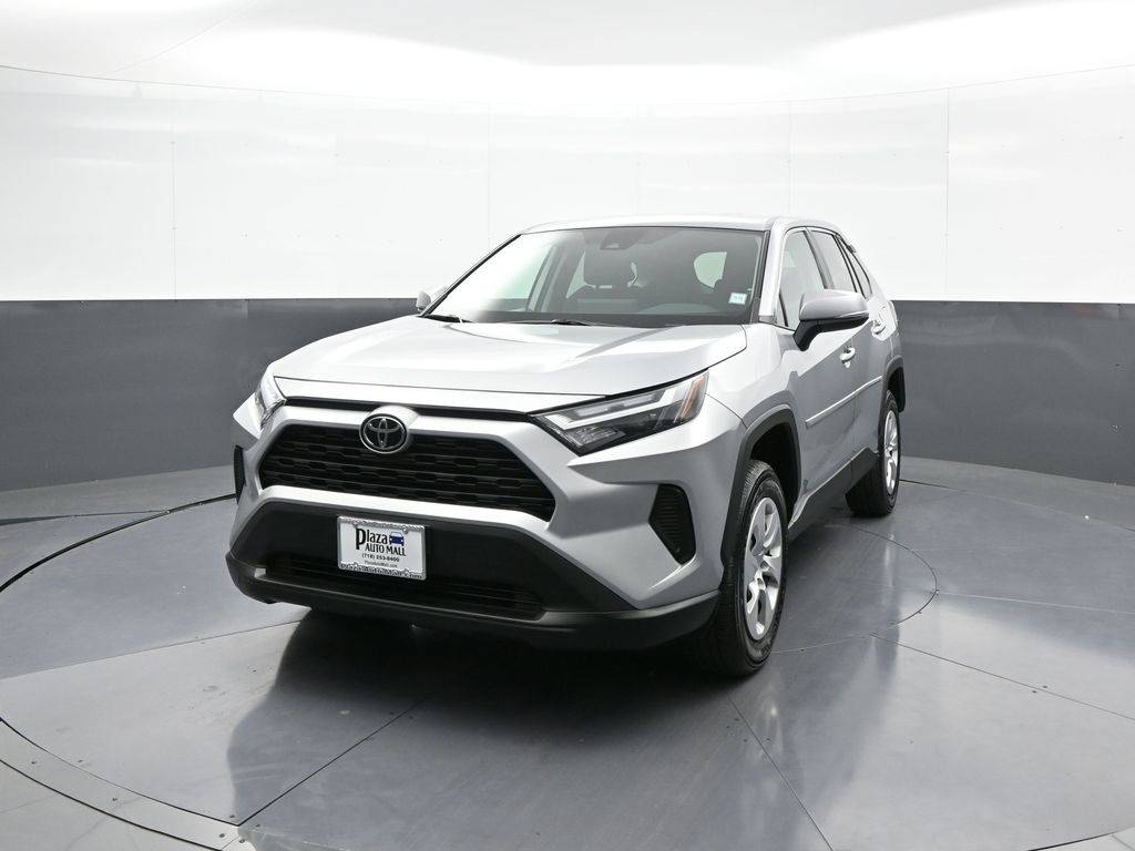 2023 Toyota RAV4 LE — SUV — 17,558 mi — Brooklyn, NY