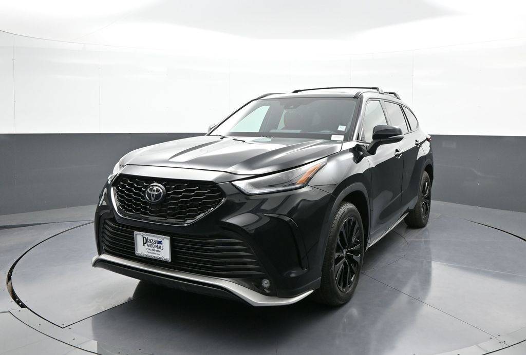 2023 Toyota Highlander XSE — SUV — 5,448 mi — Brooklyn, NY