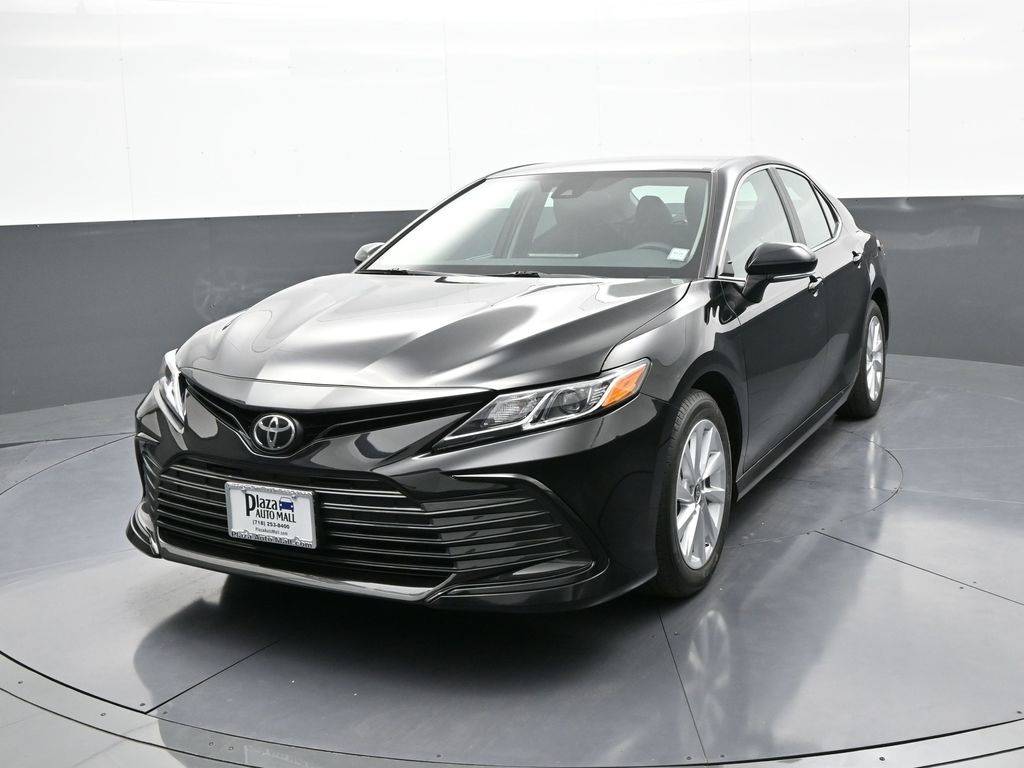 2021 Toyota Camry LE — Sedan — 3,293 mi — Brooklyn, NY