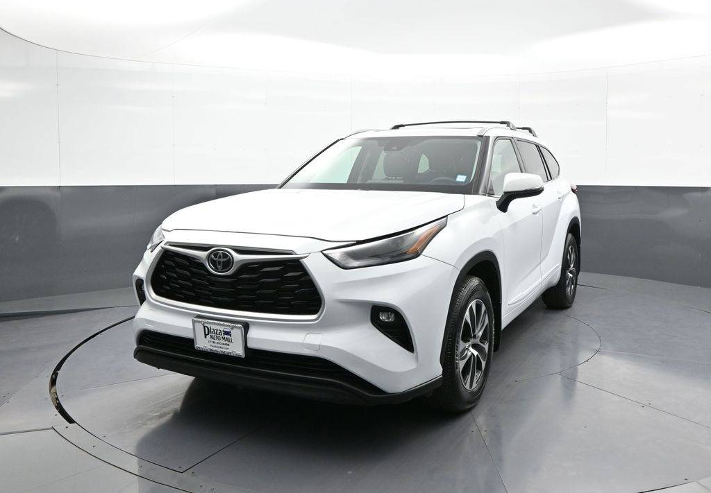 2022 Toyota Highlander XLE — SUV — 34,359 mi — Brooklyn, NY