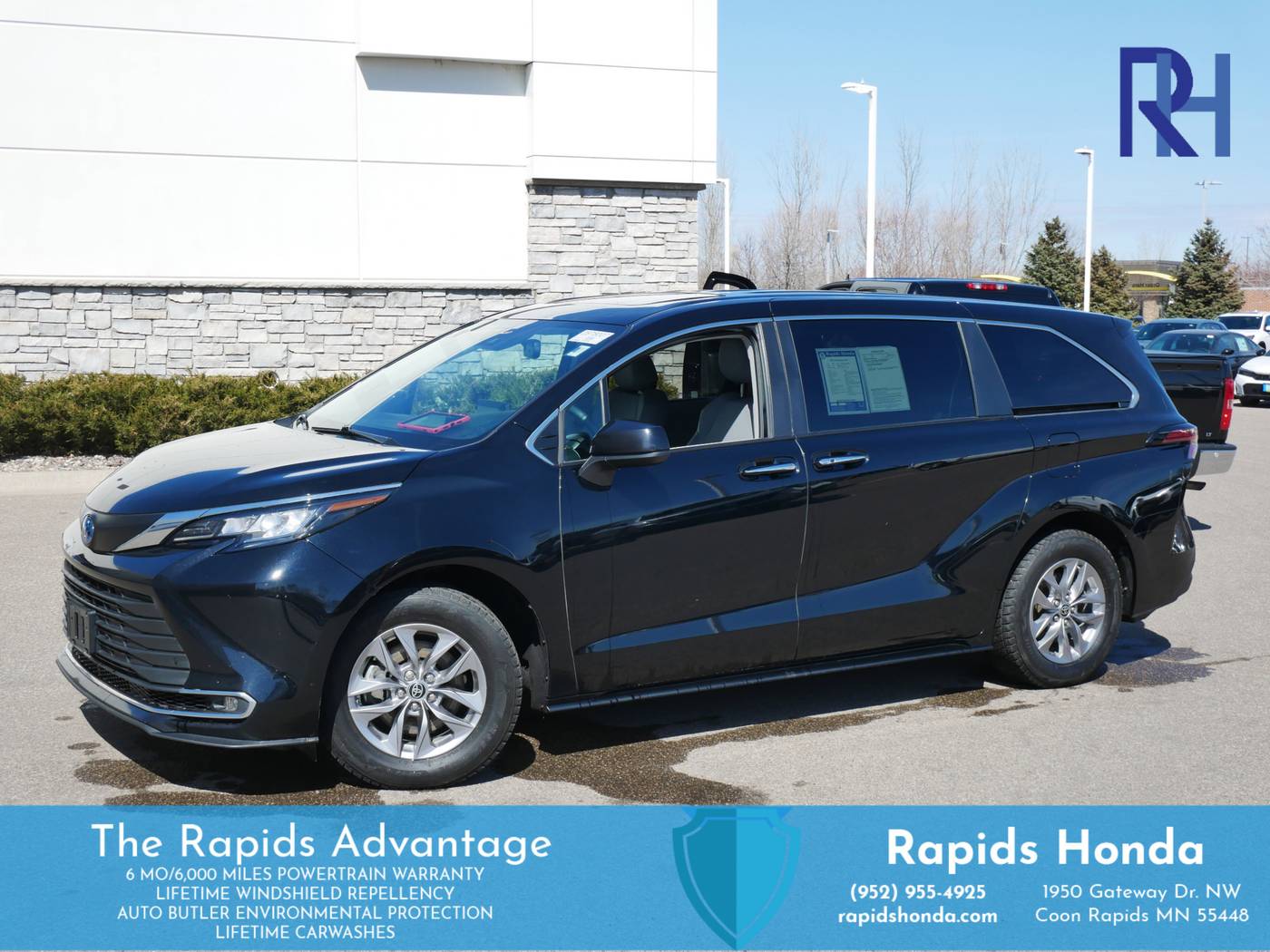 2022 Toyota Sienna XLE — Minivan — 103,090 mi — Coon Rapids, MN