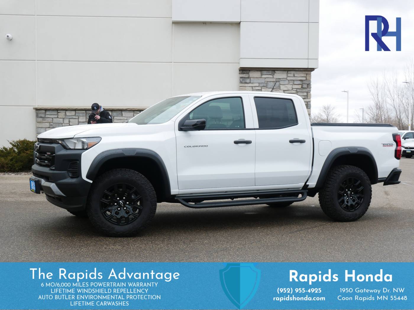 2024 Chevrolet Colorado Trail Boss — Pickup Truck — 10,167 mi — Coon Rapids, MN
