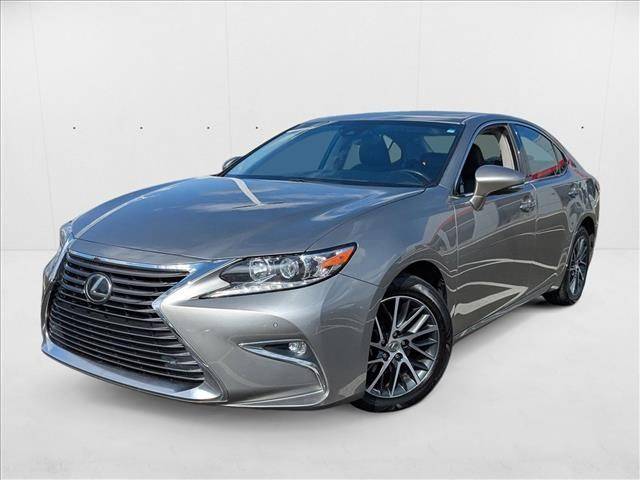 2017 Lexus ES ES 350 — Sedan — 122,676 mi — Libertyville, IL