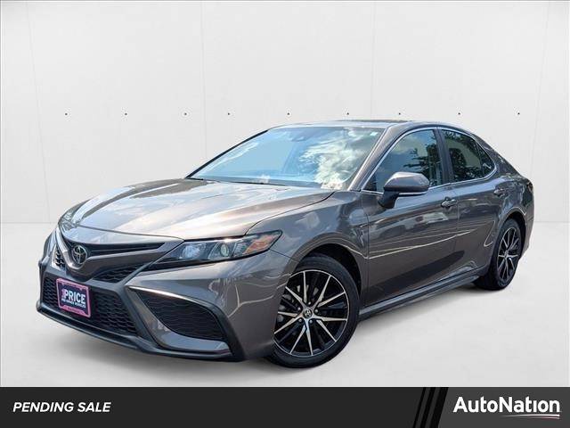 2023 Toyota Camry SE — Sedan — 49,647 mi — Libertyville, IL