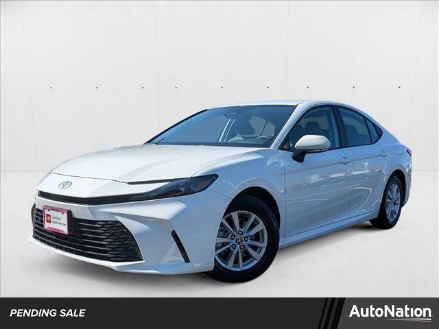 2025 Toyota Camry Hybrid LE — Sedan — 230 mi — Libertyville, IL