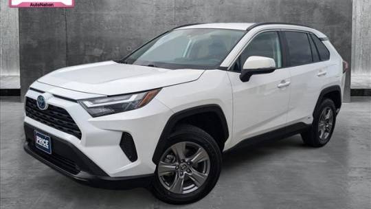 2024 Toyota RAV4 Hybrid XLE — SUV — 19,043 mi — Libertyville, IL
