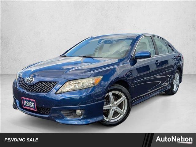 2010 Toyota Camry SE — Sedan — 138,685 mi — Libertyville, IL