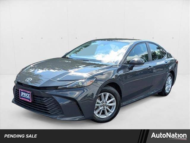 2025 Toyota Camry Hybrid LE — Sedan — 32,434 mi — Libertyville, IL