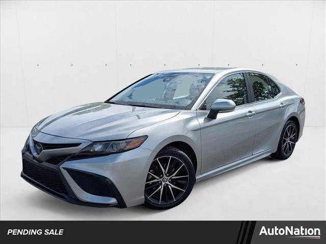 2023 Toyota Camry SE — Sedan — 58,531 mi — Libertyville, IL