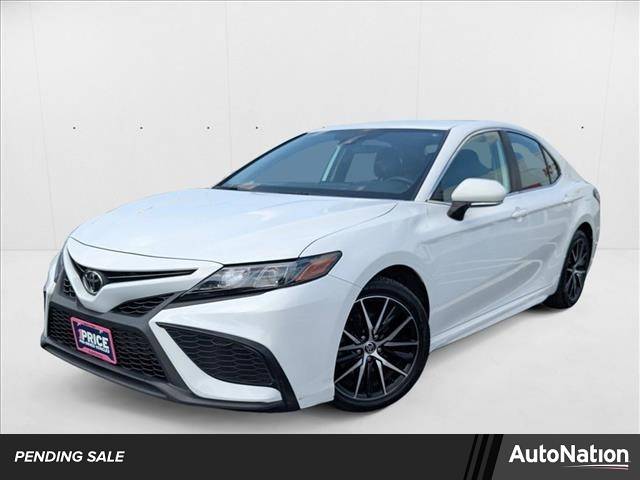2022 Toyota Camry SE — Sedan — 58,967 mi — Libertyville, IL