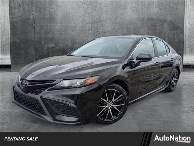 2023 Toyota Camry SE — Sedan — 60,859 mi — Libertyville, IL