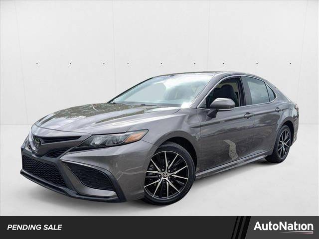 2023 Toyota Camry SE — Sedan — 53,338 mi — Libertyville, IL