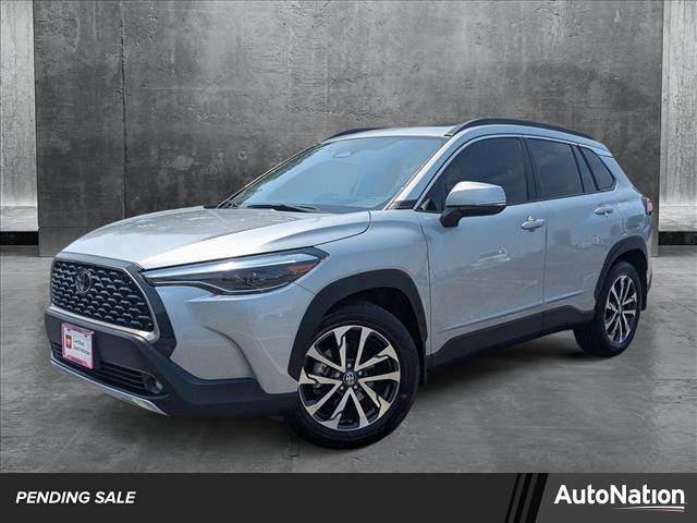 2024 Toyota Corolla Cross XLE — SUV — 5,658 mi — Libertyville, IL