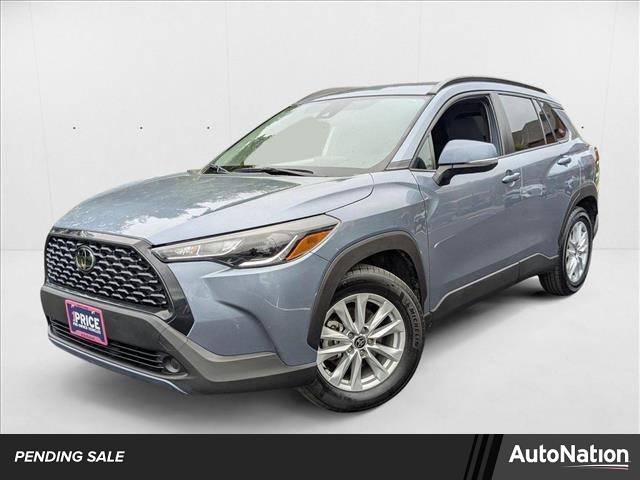 2022 Toyota Corolla Cross LE — SUV — 63,268 mi — Libertyville, IL