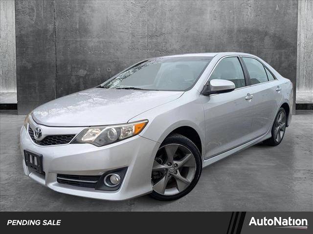 2012 Toyota Camry SE V6 — Sedan — 75,784 mi — Libertyville, IL