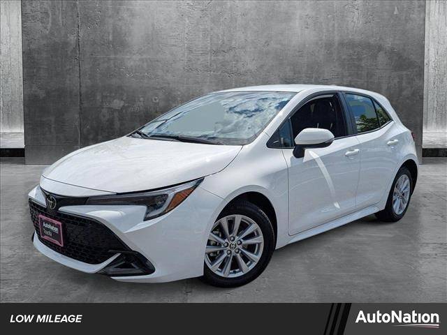 2025 Toyota Corolla Hatchback SE — Hatchback — 3,177 mi — Libertyville, IL
