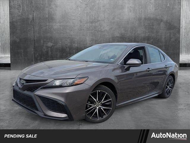 2021 Toyota Camry SE — Sedan — 62,987 mi — Libertyville, IL