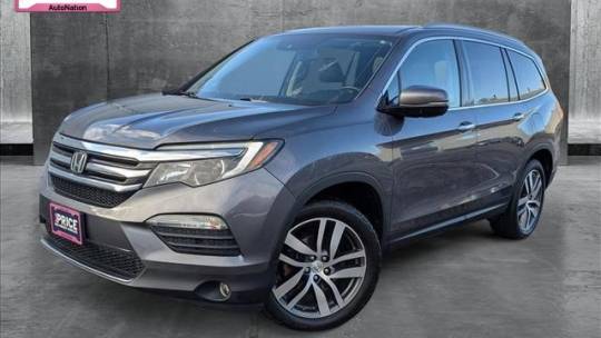 2017 Honda Pilot Touring — SUV — 156,067 mi — Libertyville, IL
