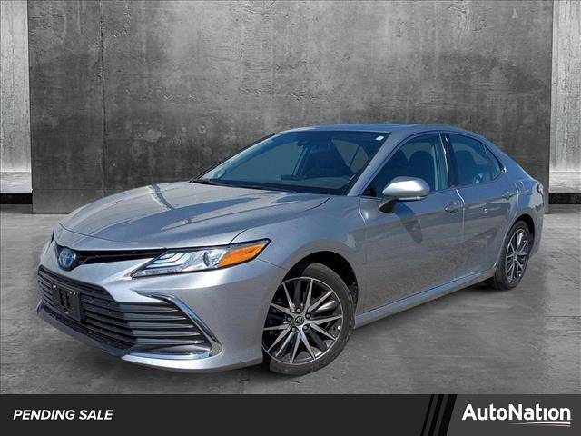 2022 Toyota Camry Hybrid XLE — Sedan — 22,975 mi — Libertyville, IL