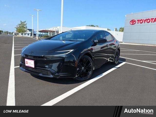 2025 Toyota Prius Nightshade — Hatchback — 9 mi — Libertyville, IL