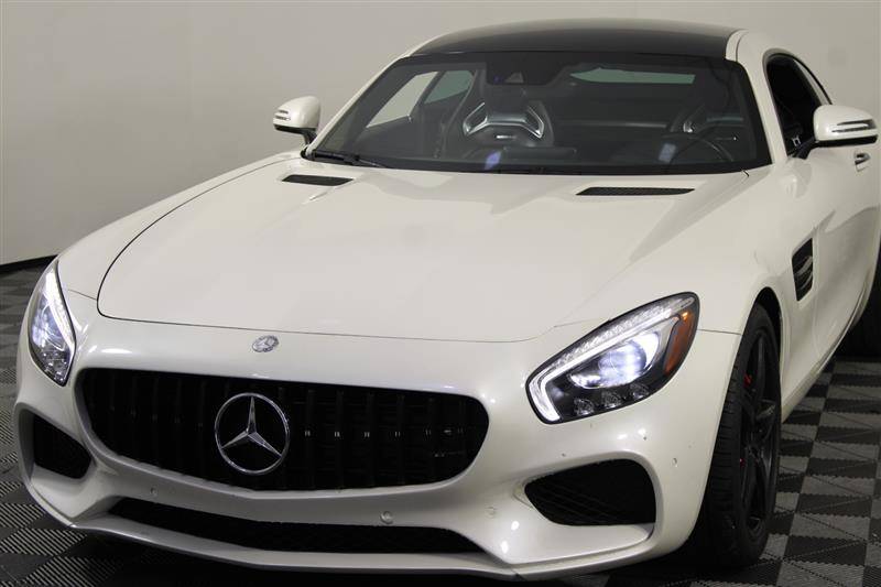 2017 Mercedes-Benz AMG GT Standard