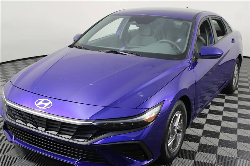 2025 Hyundai Elantra SE — Sedan — 4,810 mi — Fairfax, VA