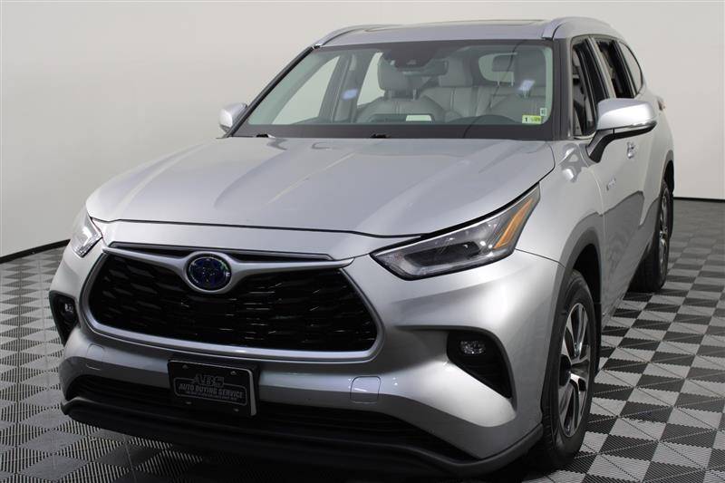 2021 Toyota Highlander Hybrid XLE — SUV — 54,650 mi — Fairfax, VA