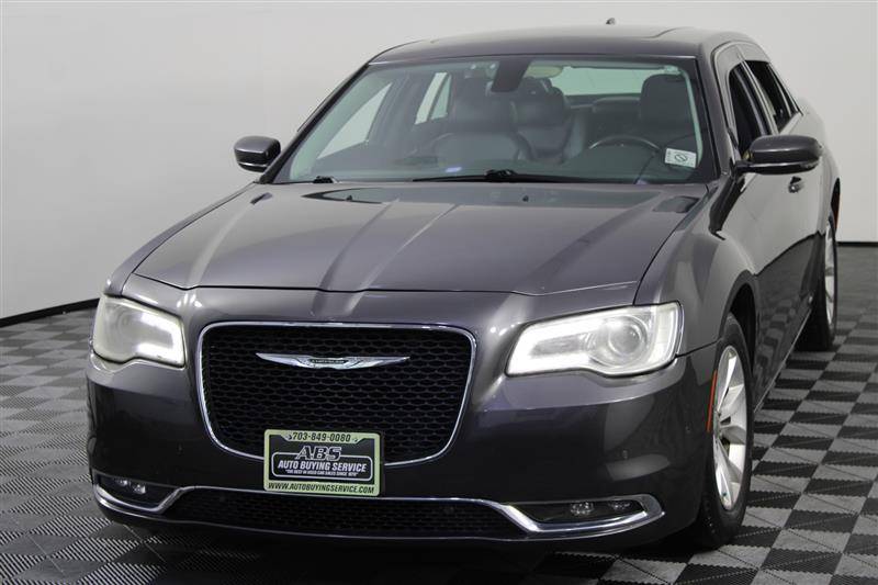 2016 Chrysler 300 Limited — Sedan — 111,759 mi — Fairfax, VA
