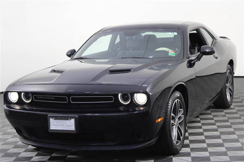 2019 Dodge Challenger SXT — Coupe — 102,864 mi — Fairfax, VA