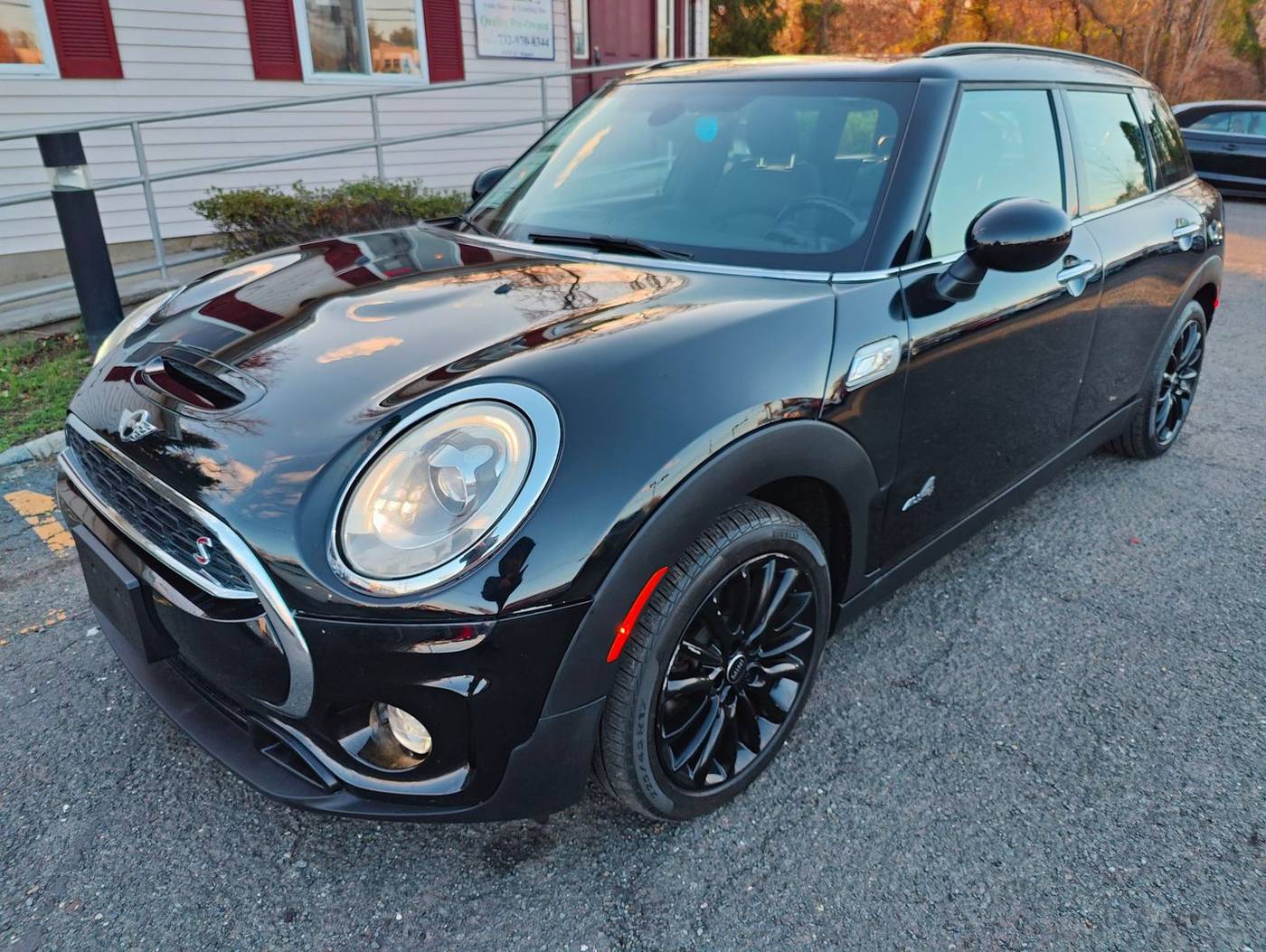2017 MINI Clubman Cooper S — Wagon — 75,796 mi — Keyport, NJ