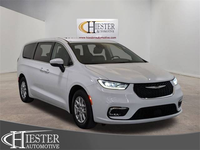 2023 Chrysler Pacifica Touring L — Minivan — 63,988 mi — Sanford, NC