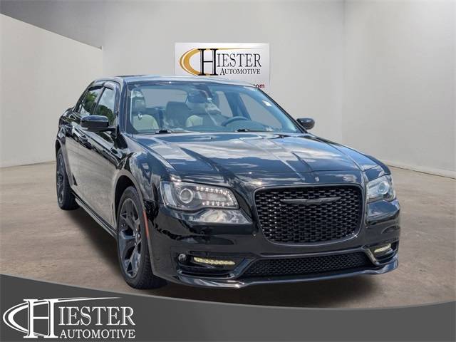 2023 Chrysler 300 Touring L — Sedan — 9,697 mi — Sanford, NC