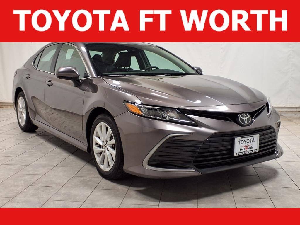 2024 Toyota Camry LE — Sedan — 28,032 mi — Fort Worth, TX