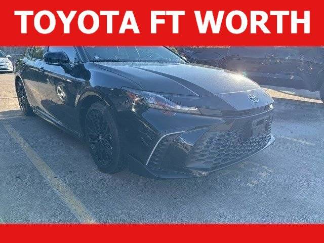 2025 Toyota Camry Hybrid SE — Sedan — 15,039 mi — Fort Worth, TX