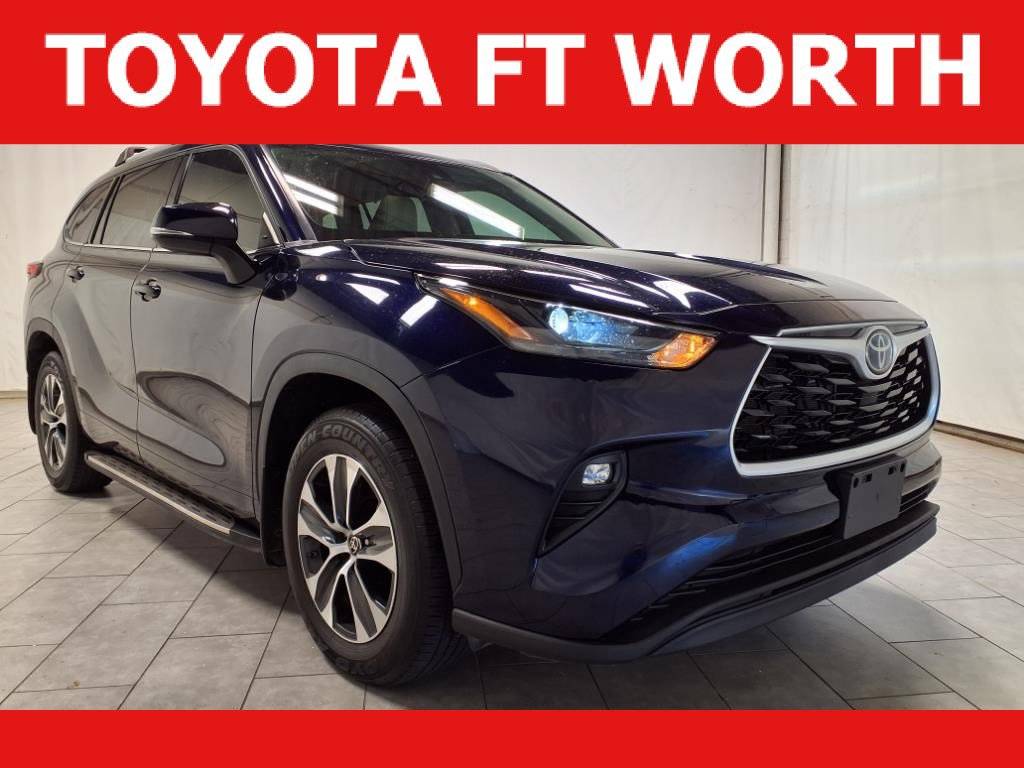2022 Toyota Highlander Hybrid XLE — SUV — 18,125 mi — Fort Worth, TX