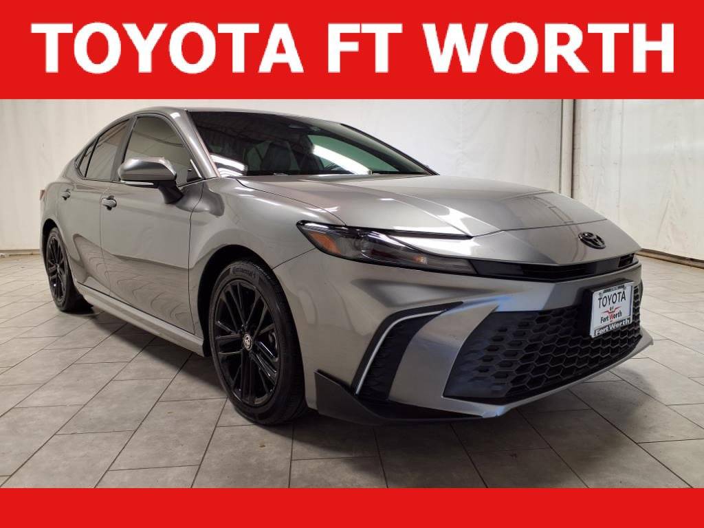 2025 Toyota Camry Hybrid SE — Sedan — 33,477 mi — Fort Worth, TX