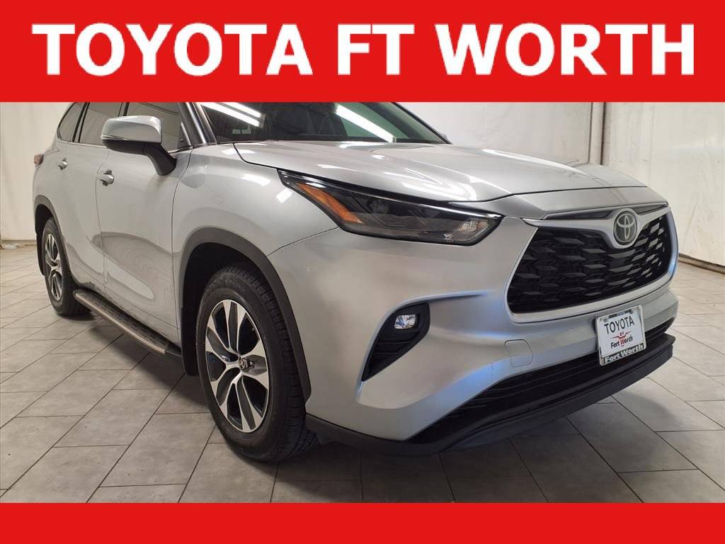 2022 Toyota Highlander XLE — SUV — 30,877 mi — Fort Worth, TX