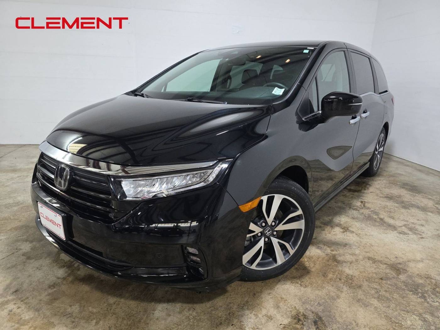 2022 Honda Odyssey Touring — Minivan — 19,387 mi — Wentzville, MO
