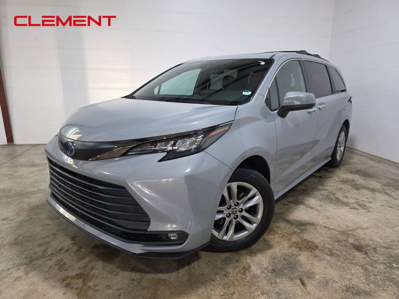 2022 Toyota Sienna XLE Woodland Edition — Minivan — 87,963 mi — Wentzville, MO