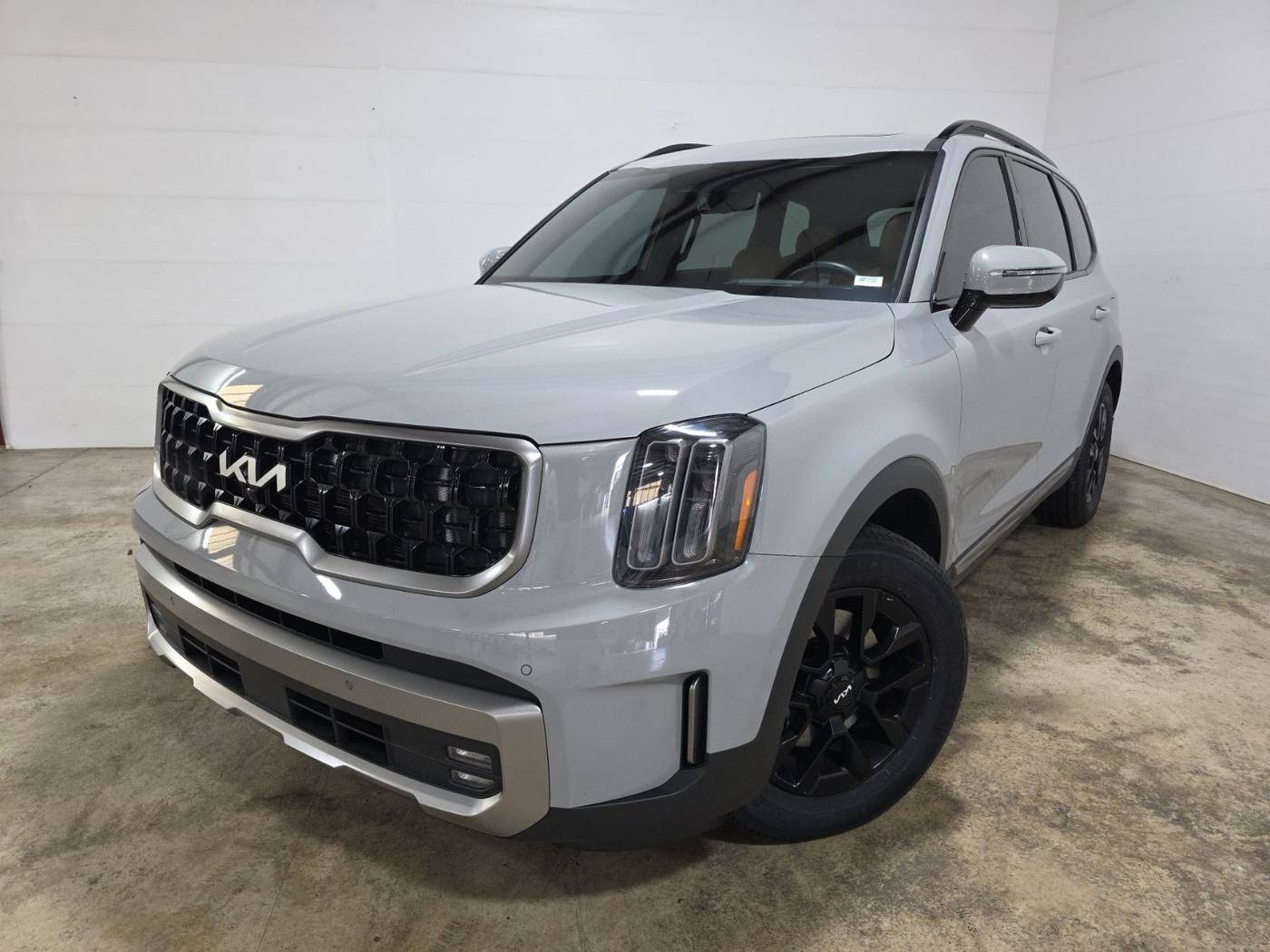 2023 Kia Telluride SX Prestige X-Pro — SUV — 48,875 mi — Wentzville, MO